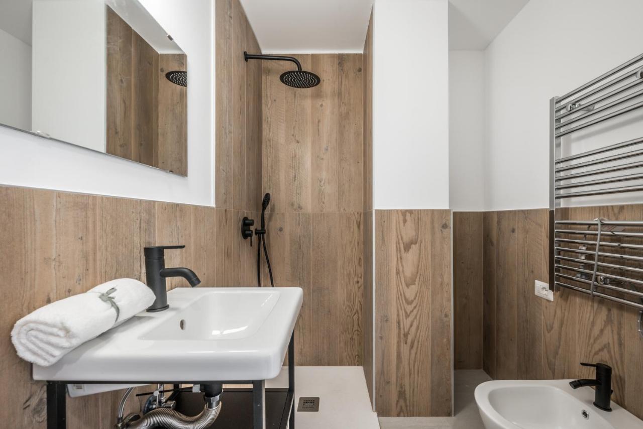 Jj6 Loreto-Duomo - Esclusive - Chic - Luxury Milan Bagian luar foto